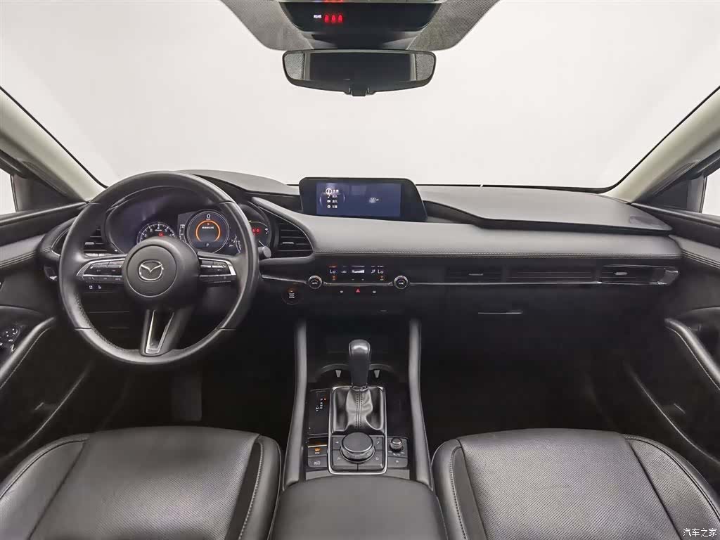 Mazda Mazda3, 2023 все фото