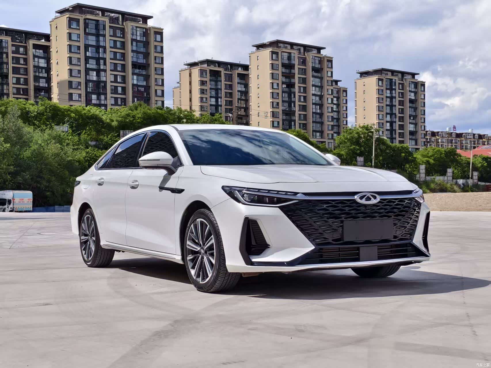 Chery Arrizo 8, 2024 3