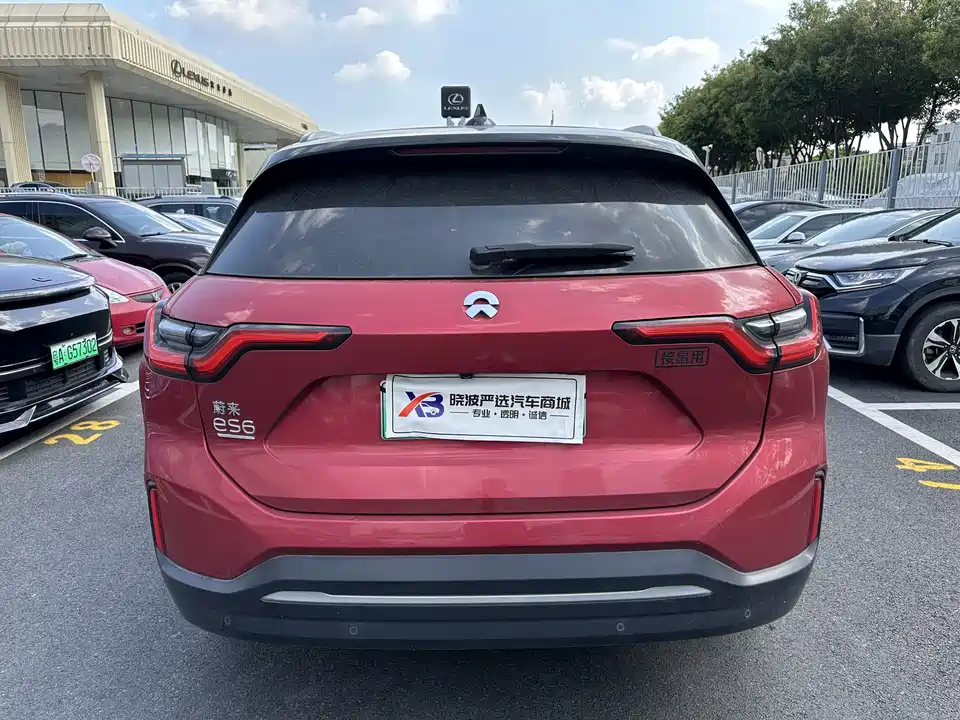 NIO ES6