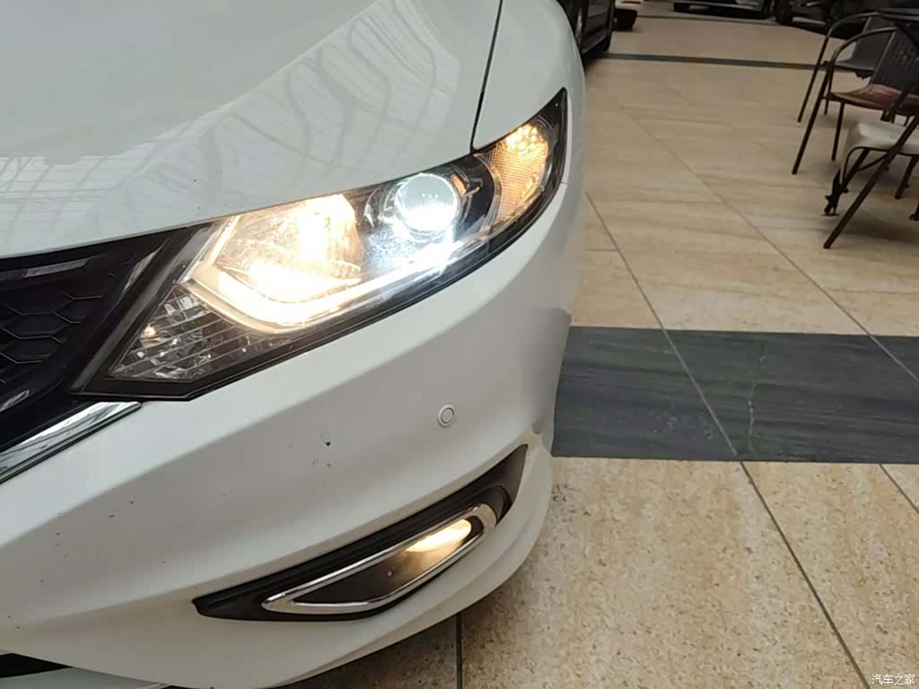 Honda Jade, 2015 24