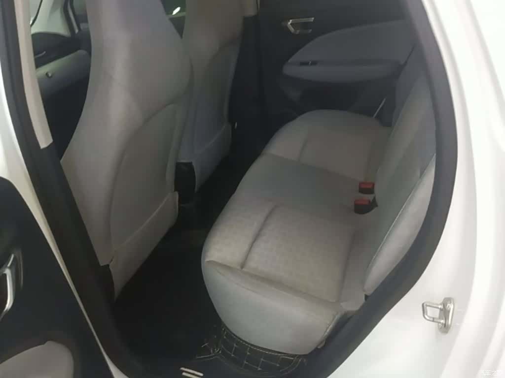 Leapmotor T03, 2022 17