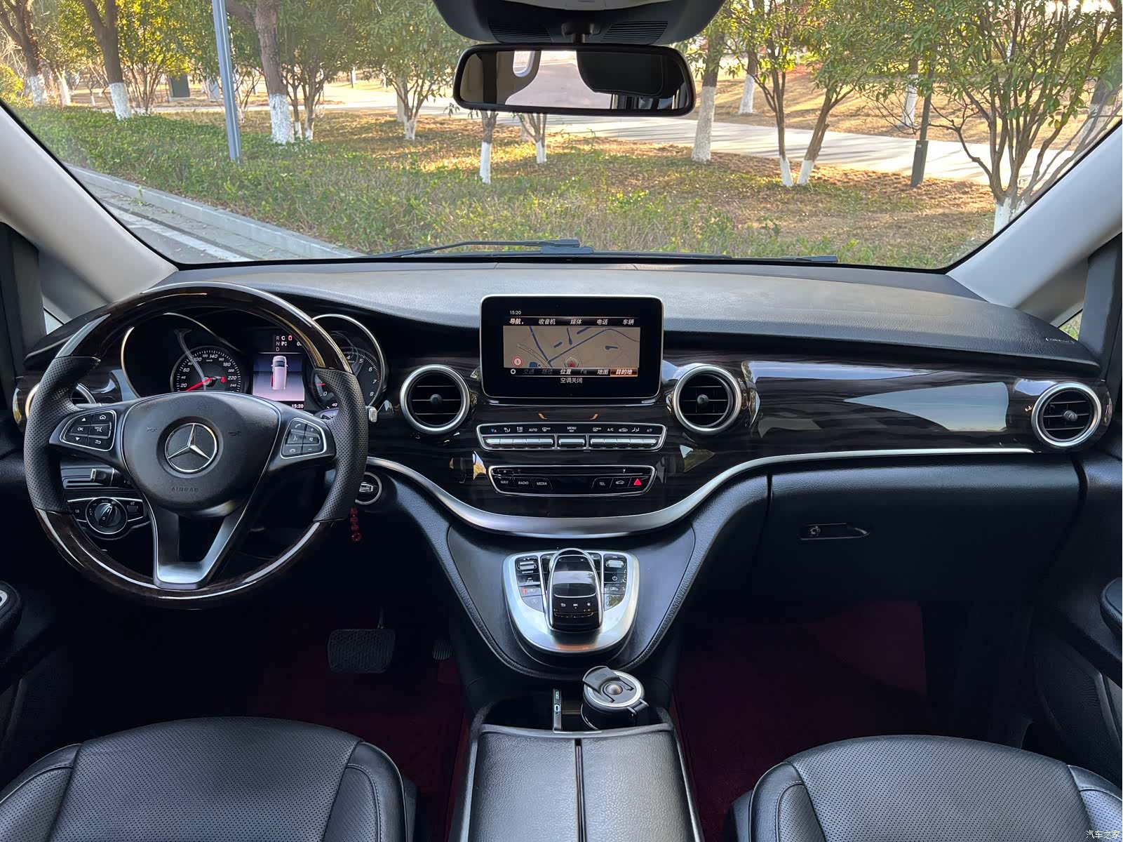 Mercedes-Benz V-Class, 2019 10