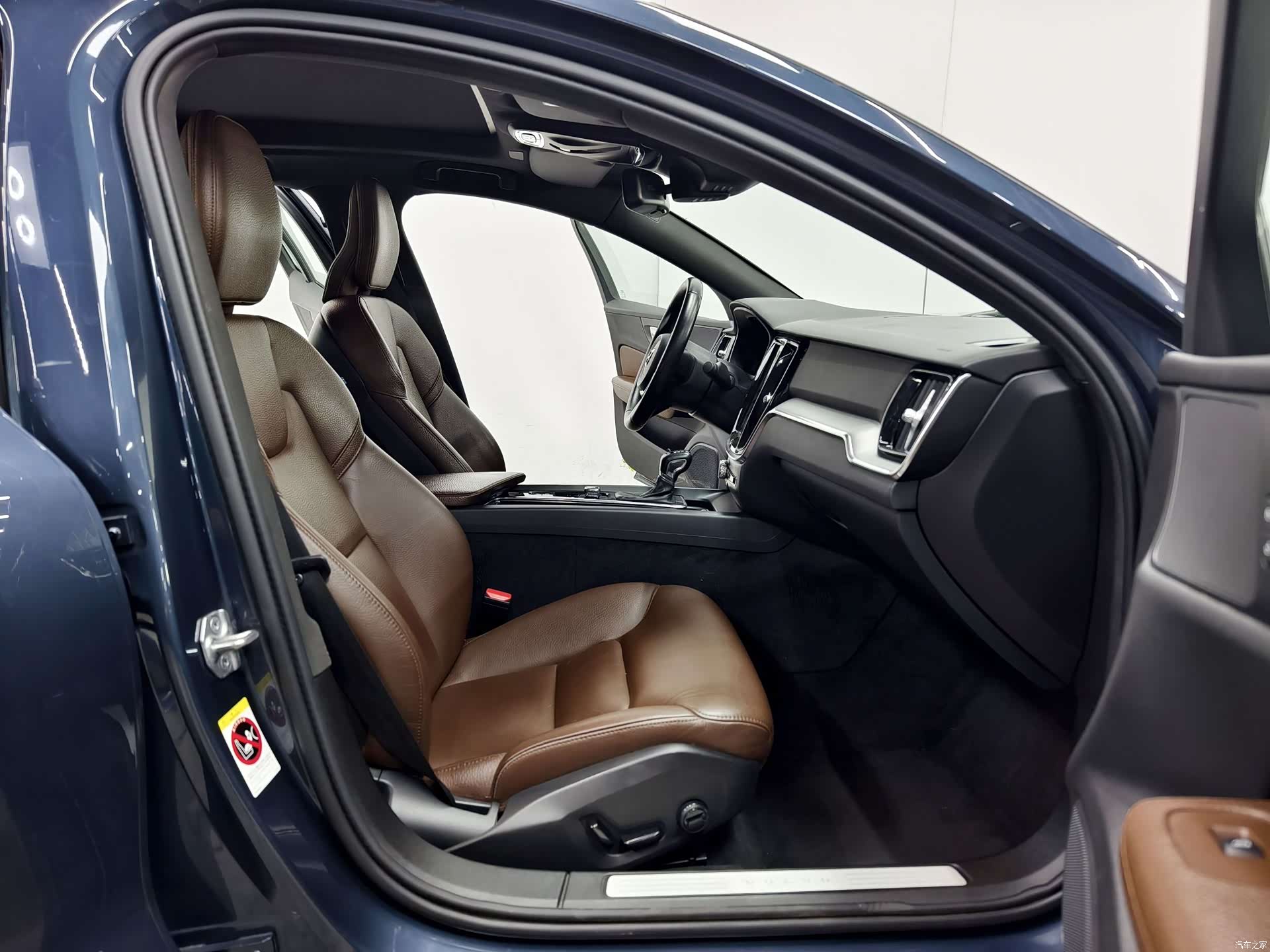Volvo S60, 2021 14
