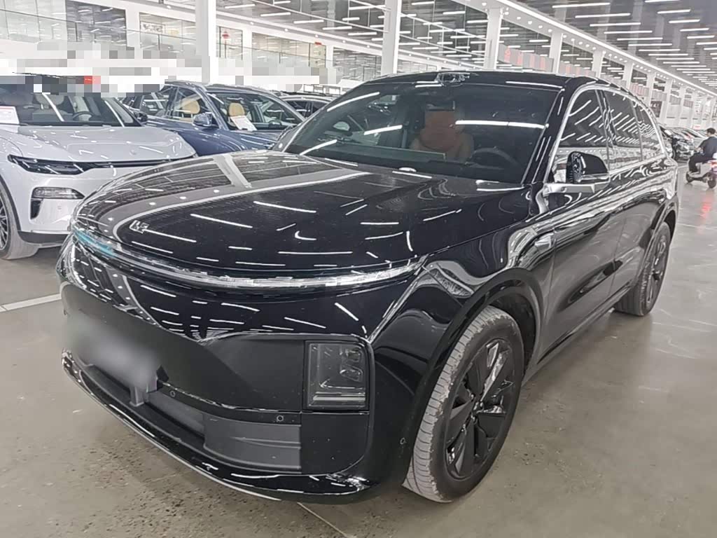 Li Auto L6