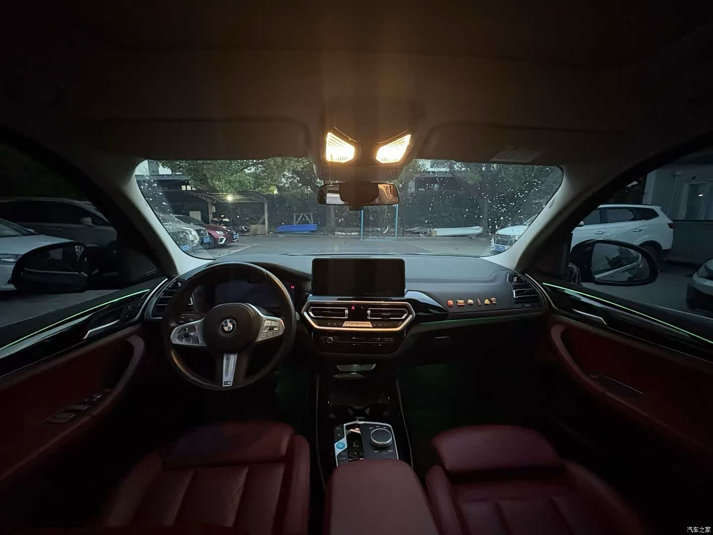 BMW iX3, 2024 4