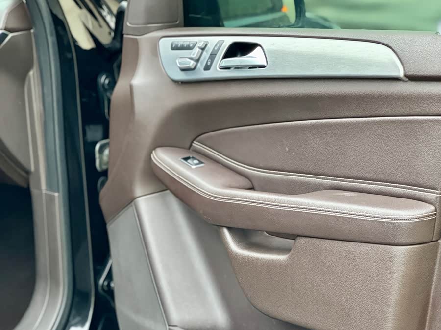 Mercedes-Benz GLS 2016, фото 46