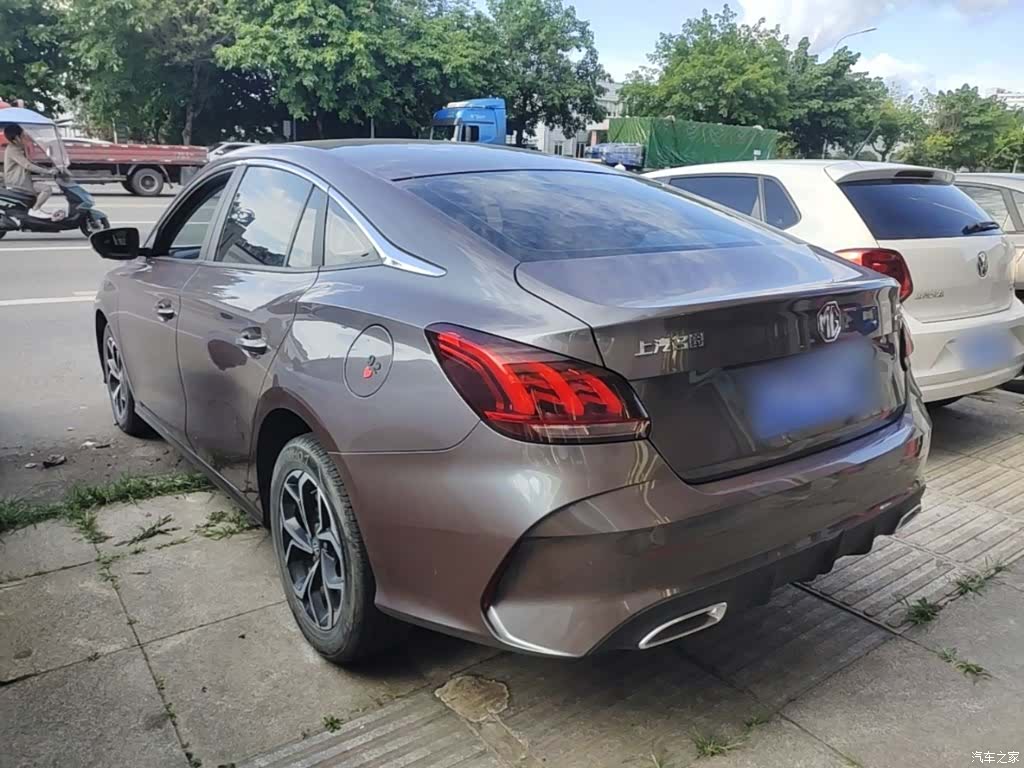 MG MG5, 2022 все фото