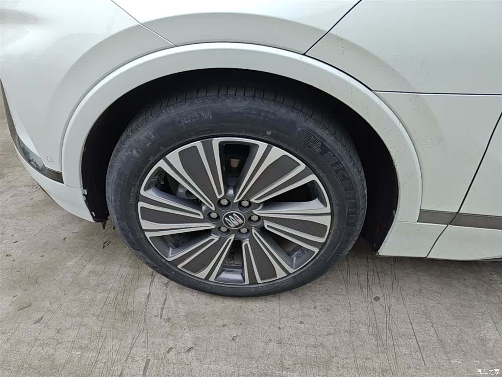 Buick E5, 2025 23