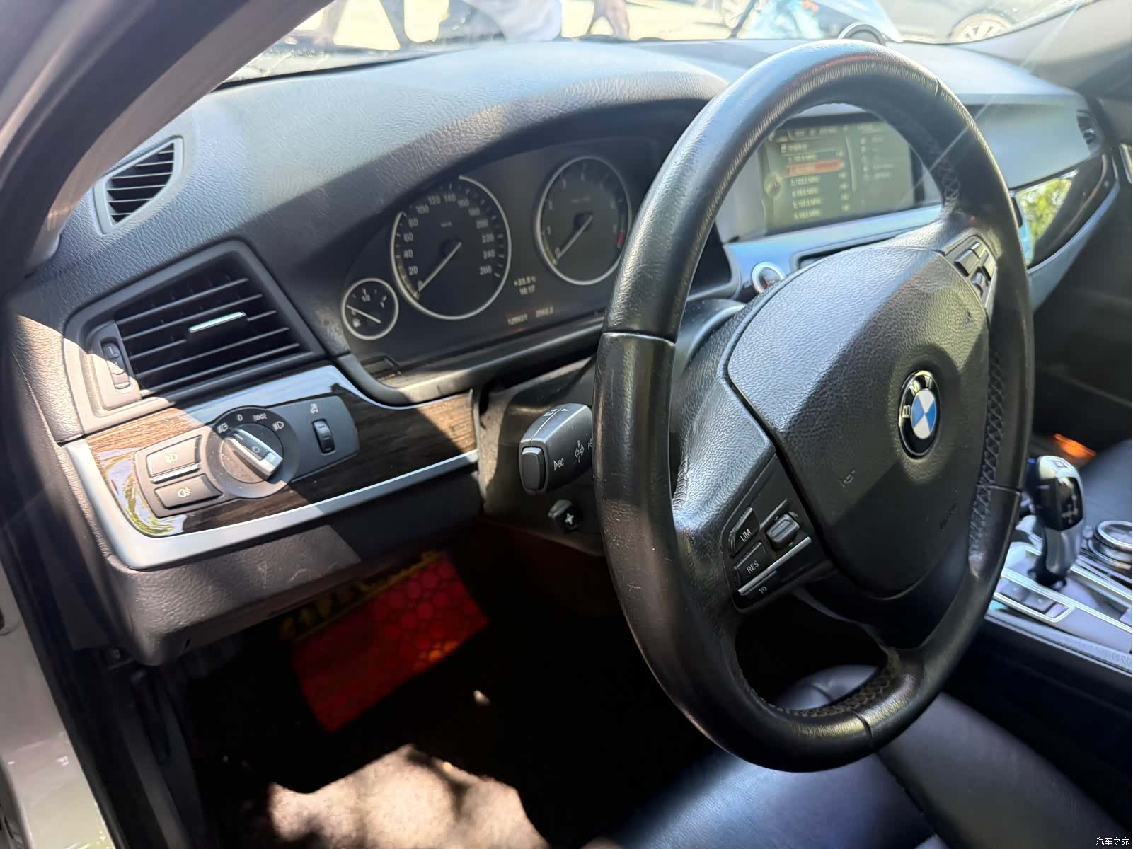 BMW 5 Series, 2012 6