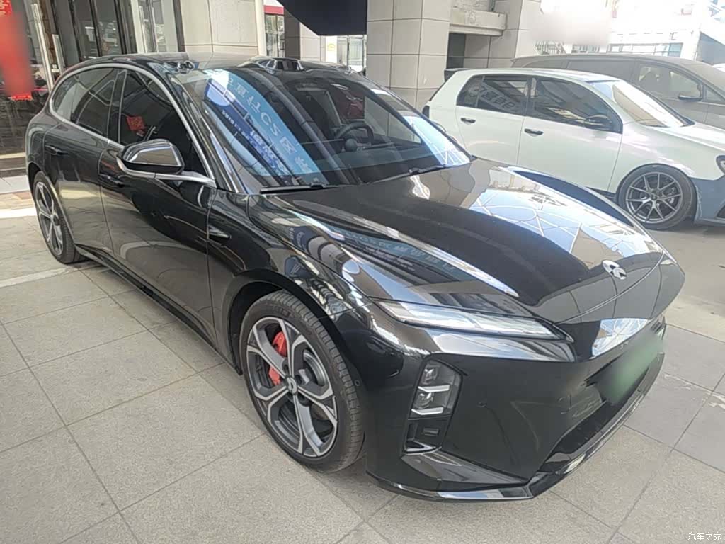 NIO ET5, 2025 4