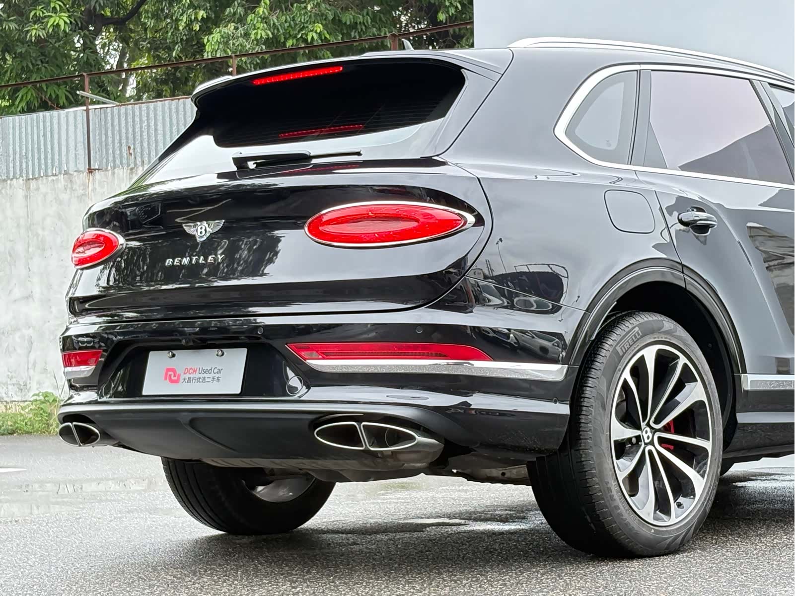 Bentley Bentayga, 2022 27