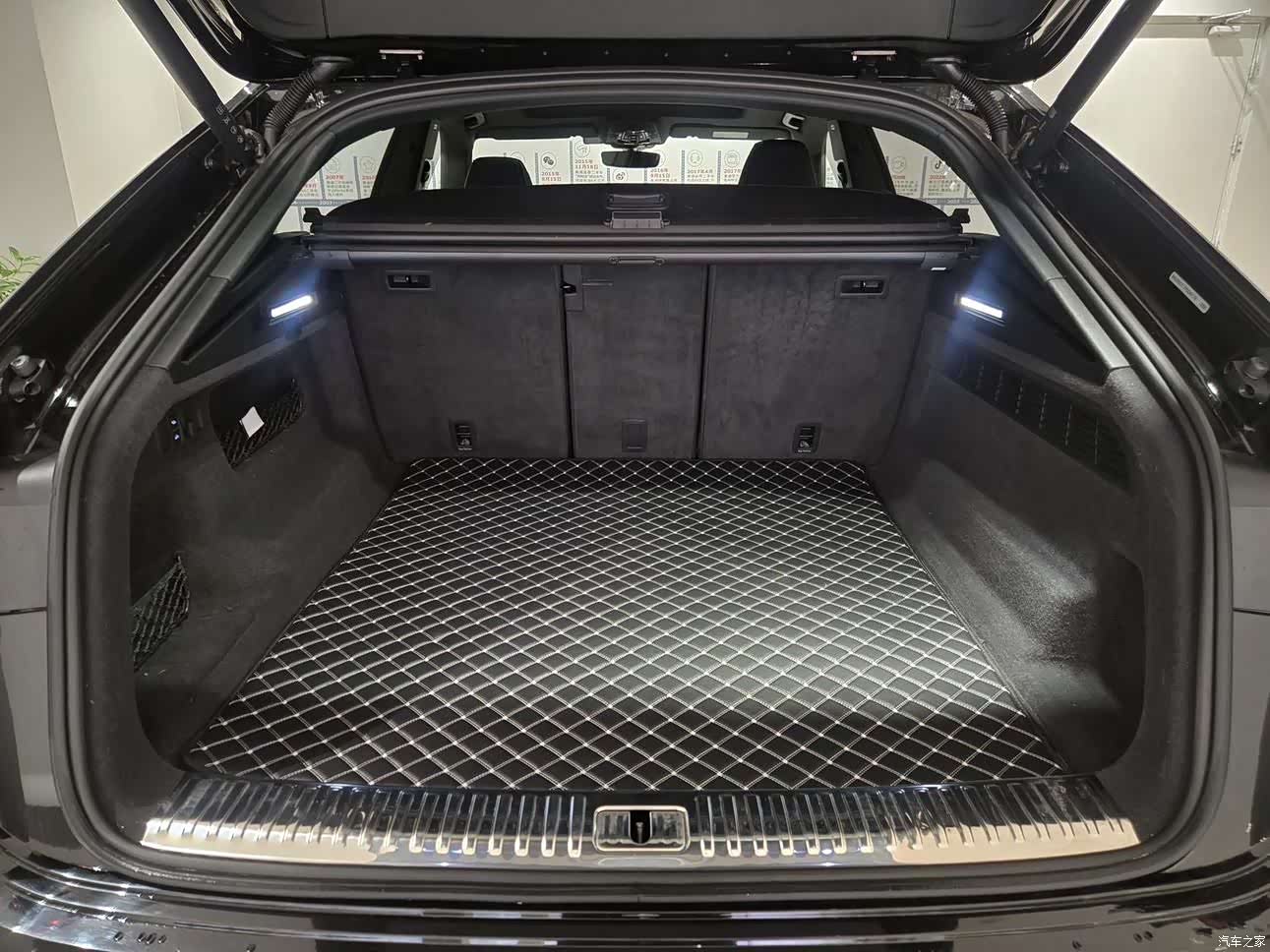 Audi Q8, 2024 20