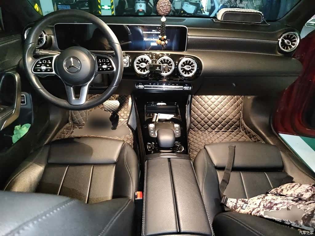 Mercedes-Benz A-Class, 2020 все фото