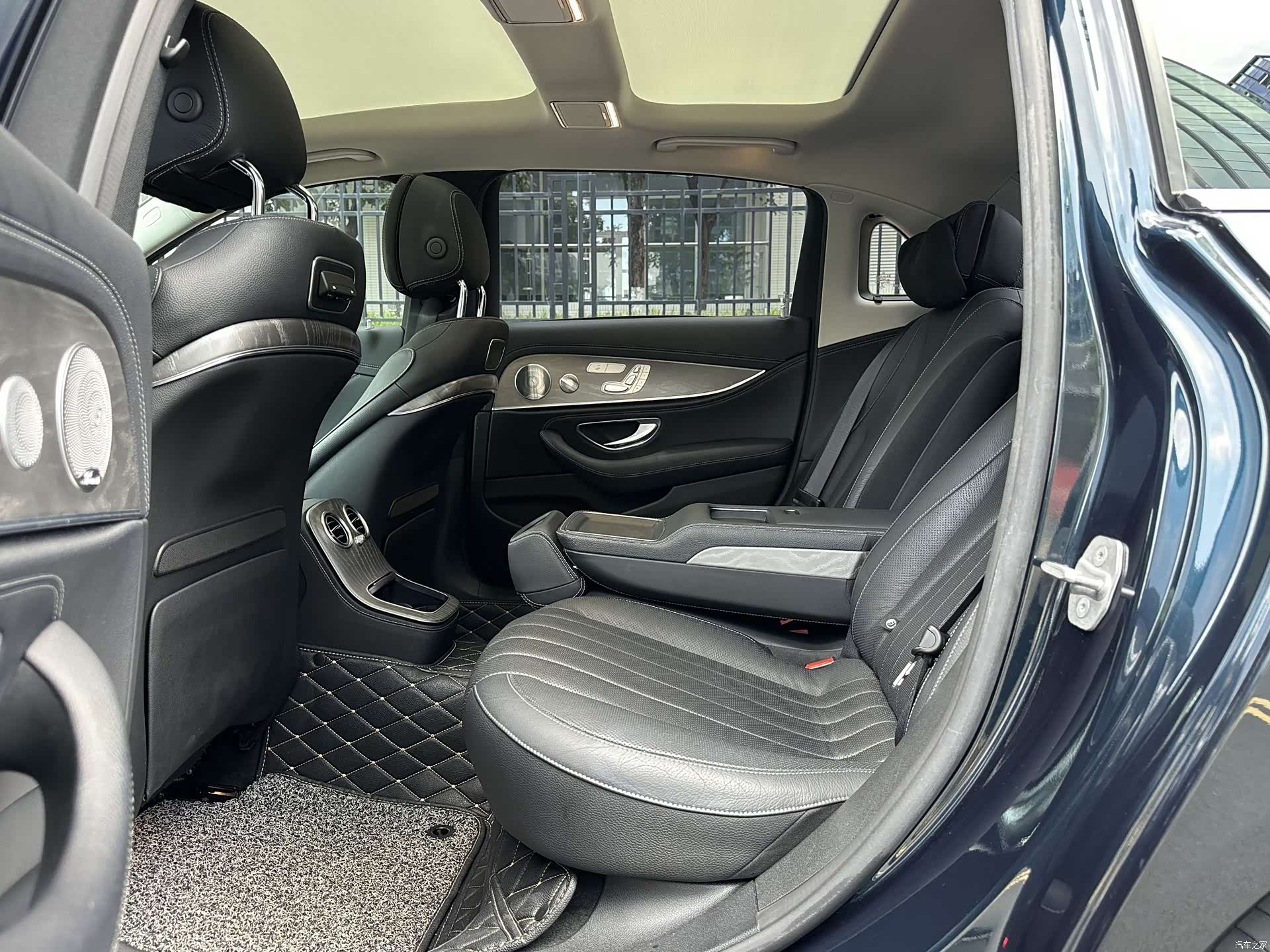 Mercedes-Benz E-Class, 2021 8