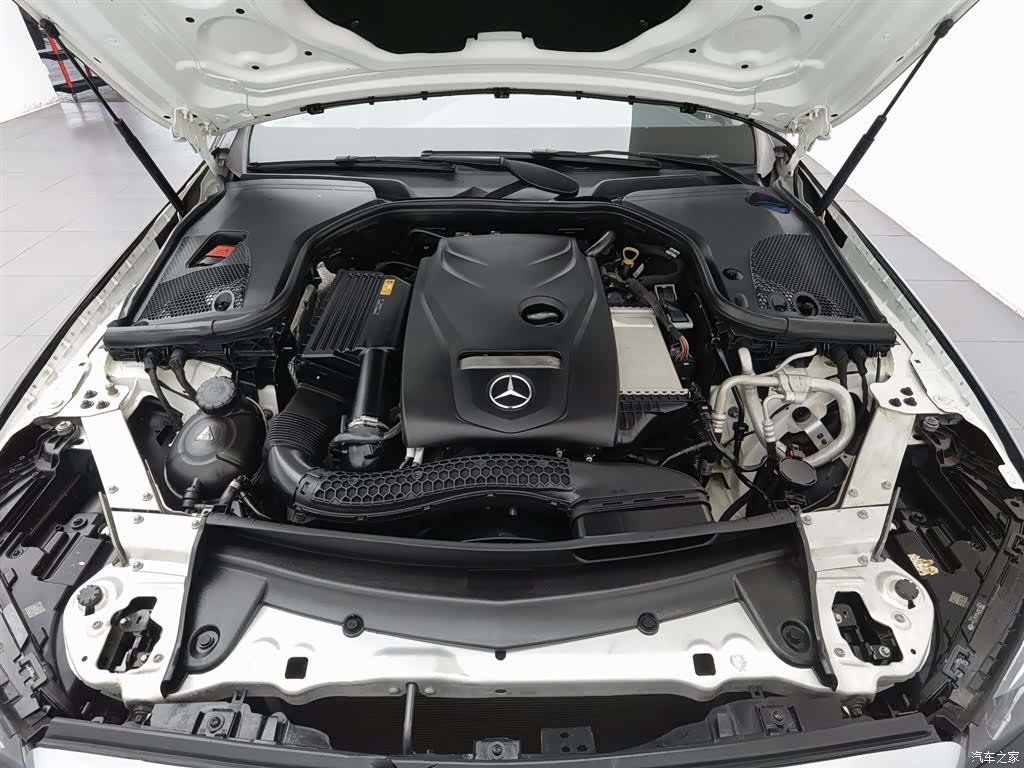 Mercedes-Benz E-Class, 2018 6
