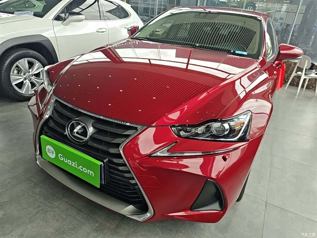 Lexus IS, 2019 2