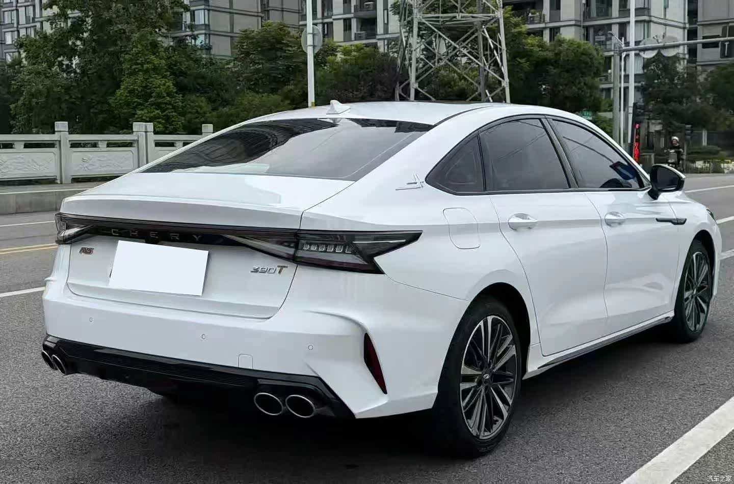 Chery Arrizo 8, 2023 9