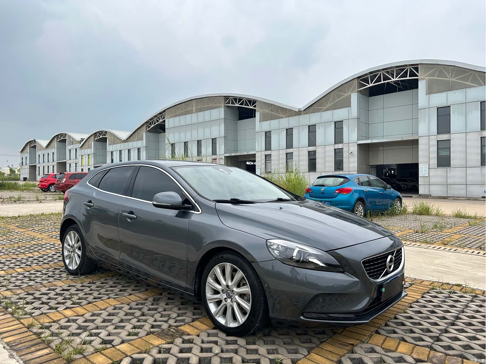 Volvo V40, 2016 3