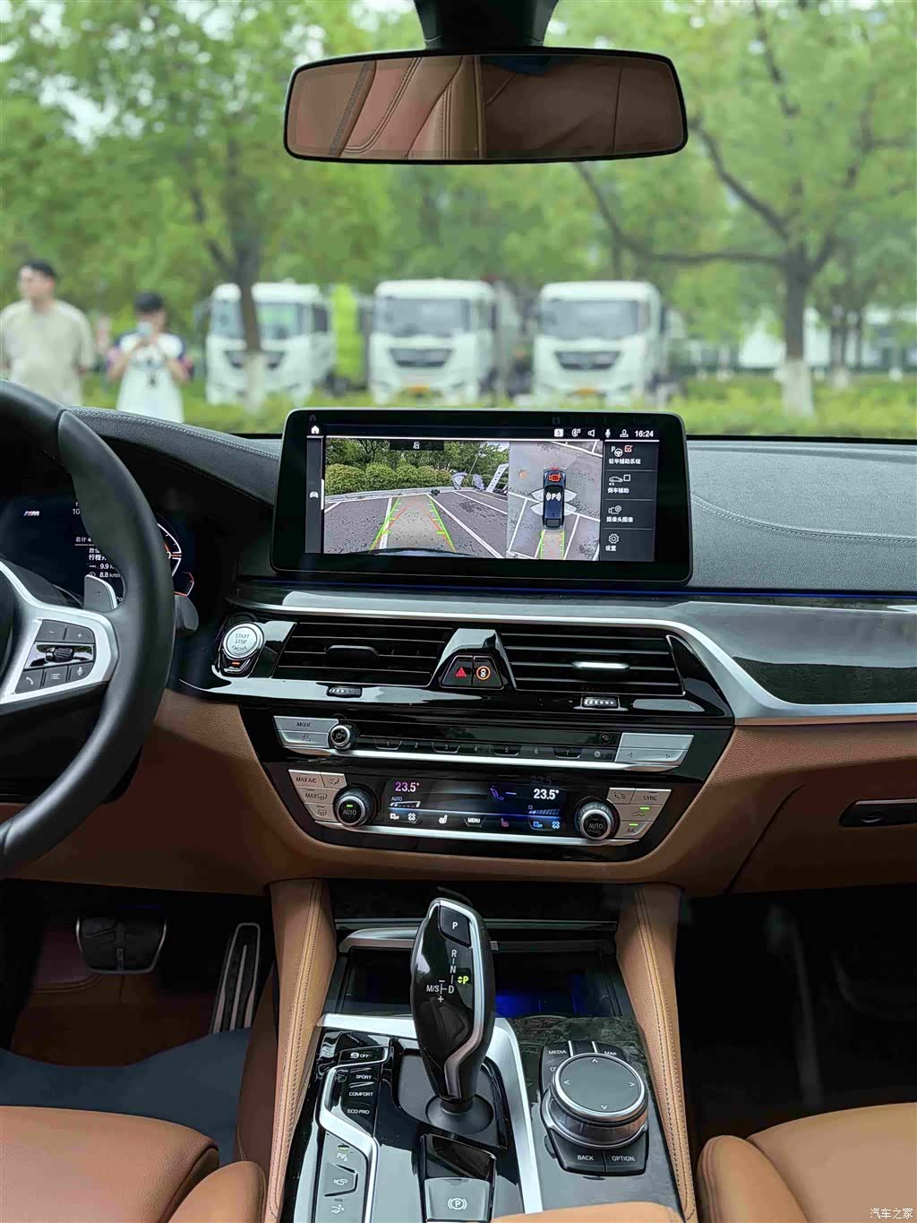 BMW 6 Series GT, 2025 15