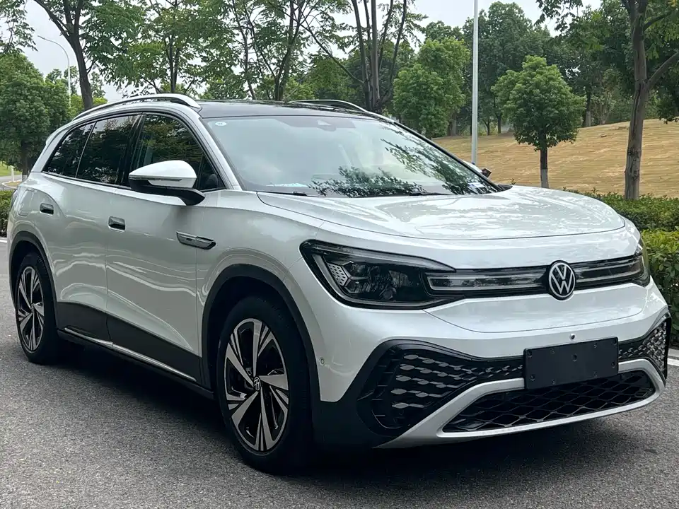 Volkswagen ID.6 CROZZ