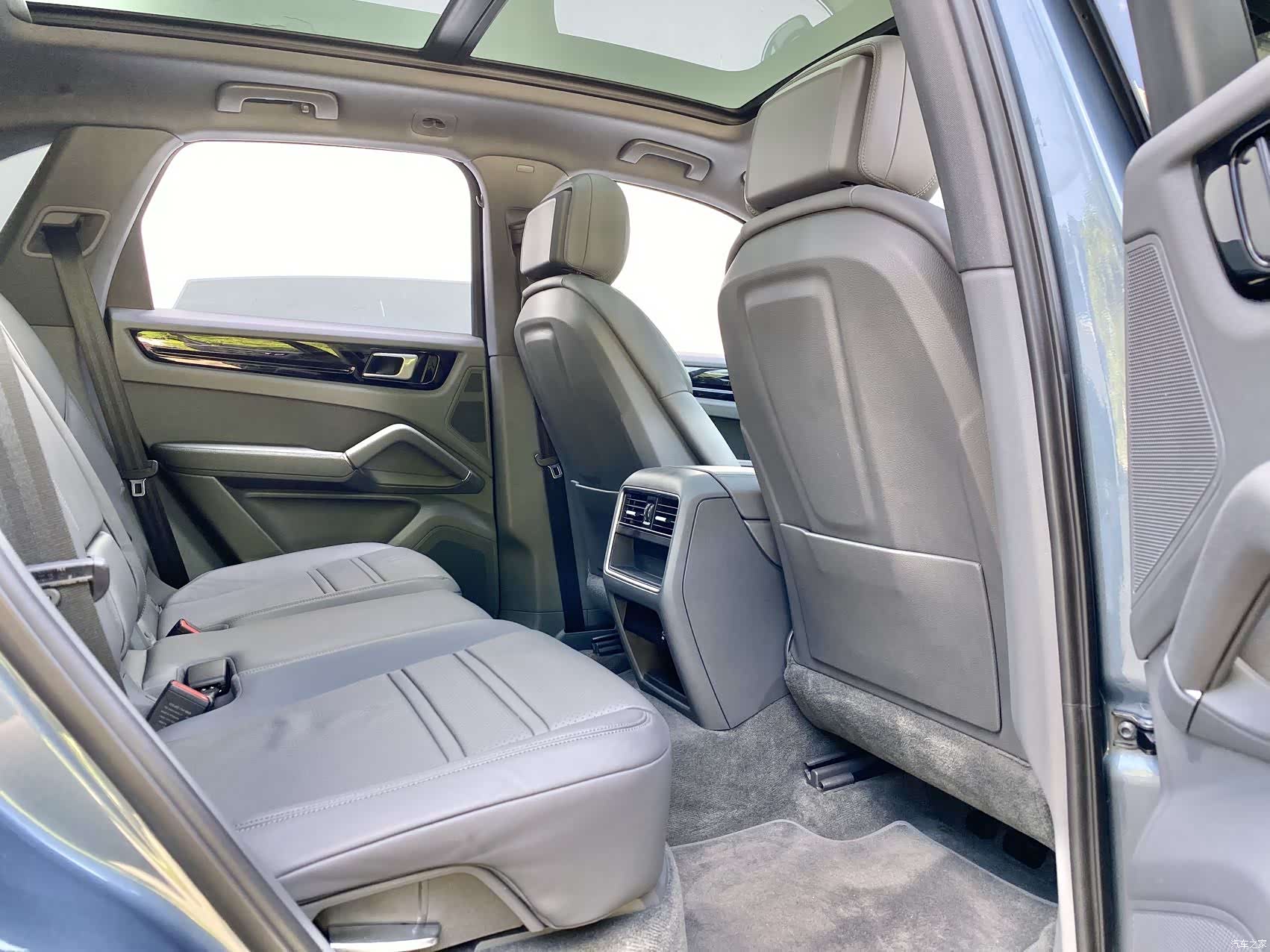 Porsche Cayenne, 2018 15