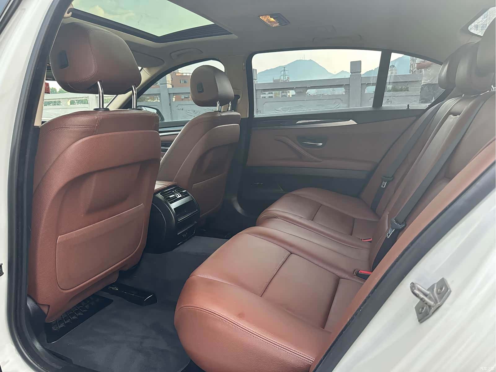 BMW 5 Series, 2016 8