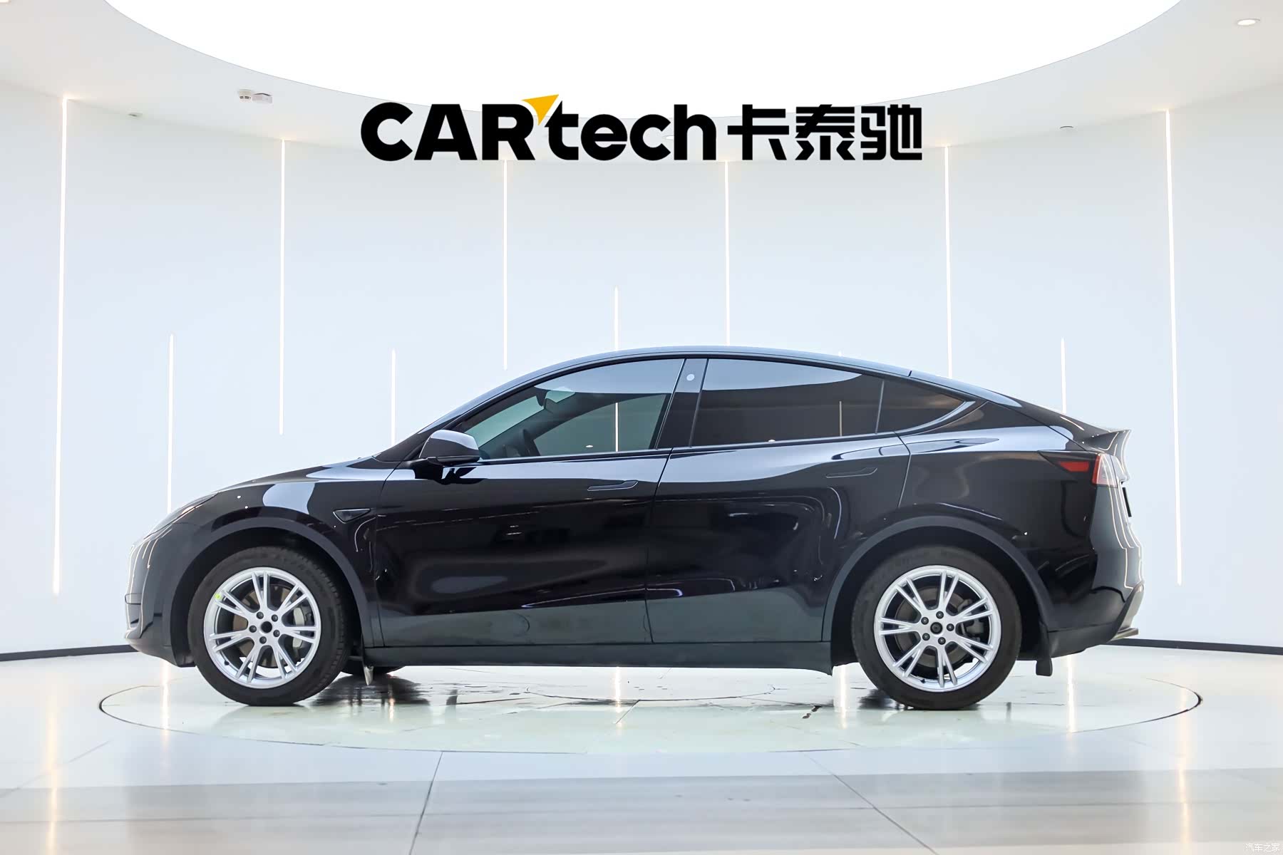 Tesla Model Y, 2023 3