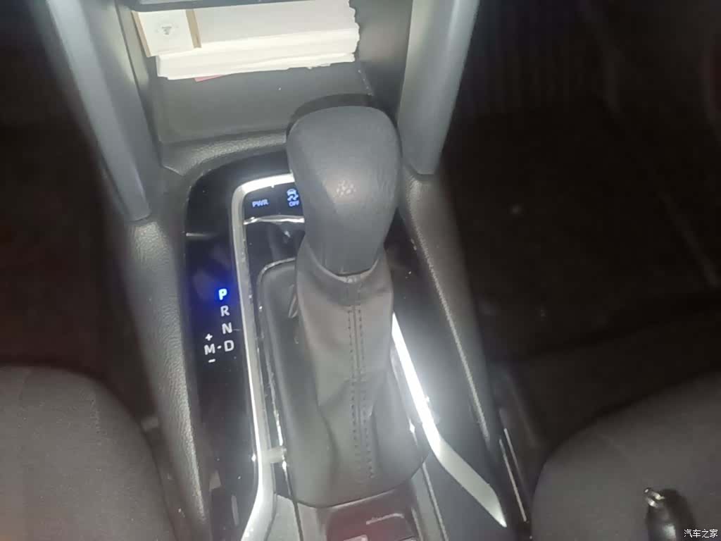 Toyota Frontlander, 2022 14