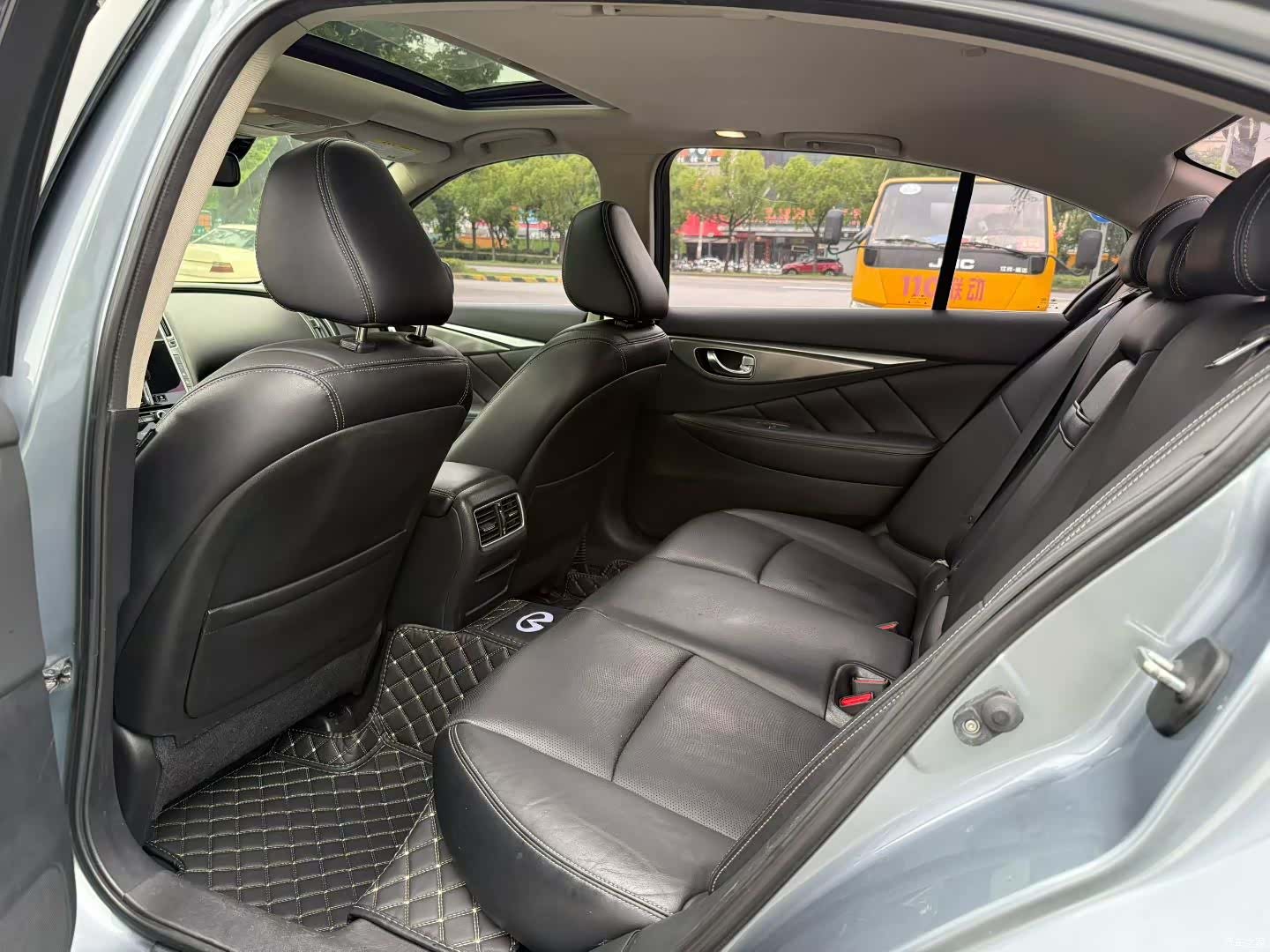 Infiniti Q50L, 2015 6