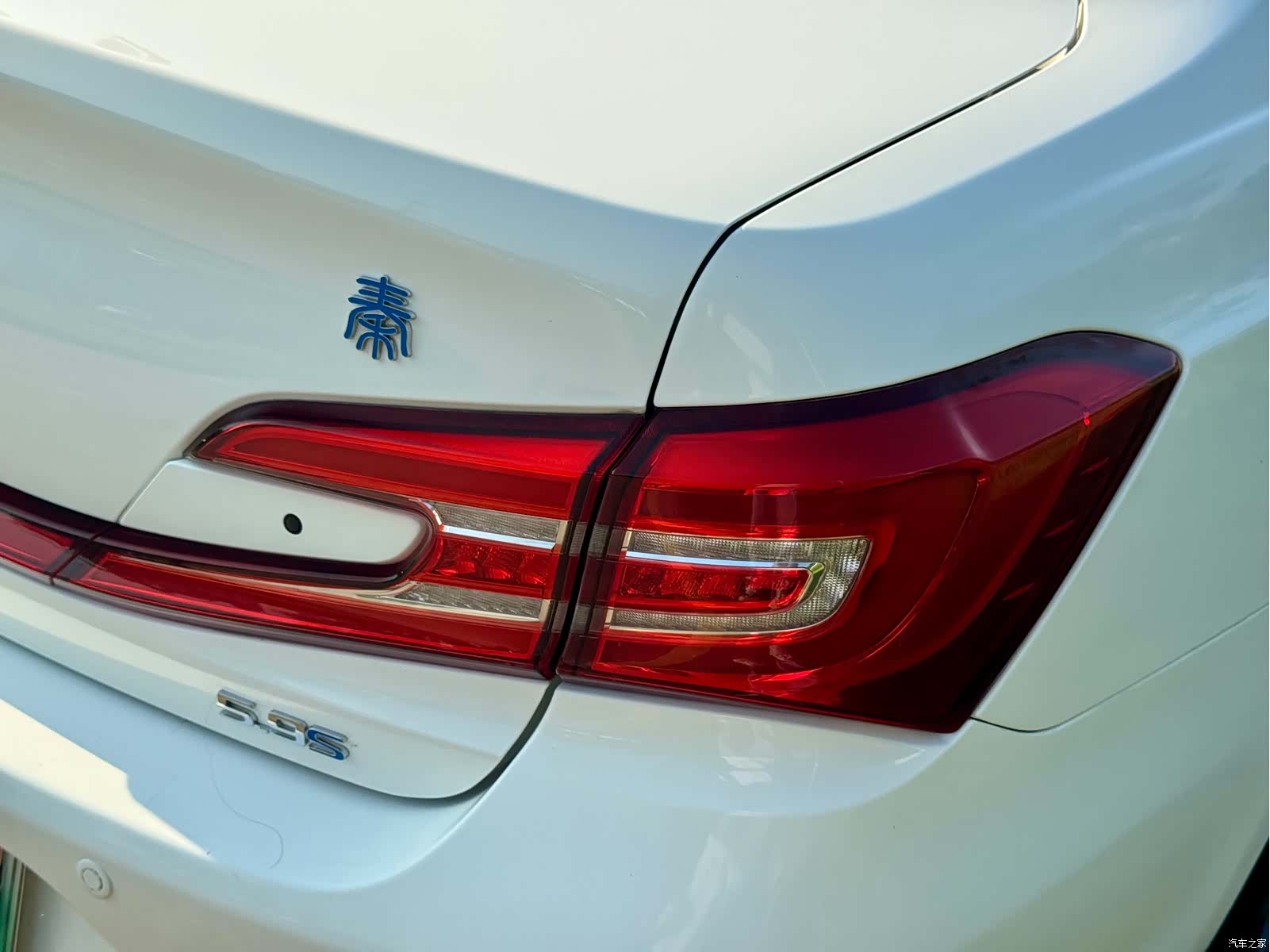 BYD Qin, 2017 10