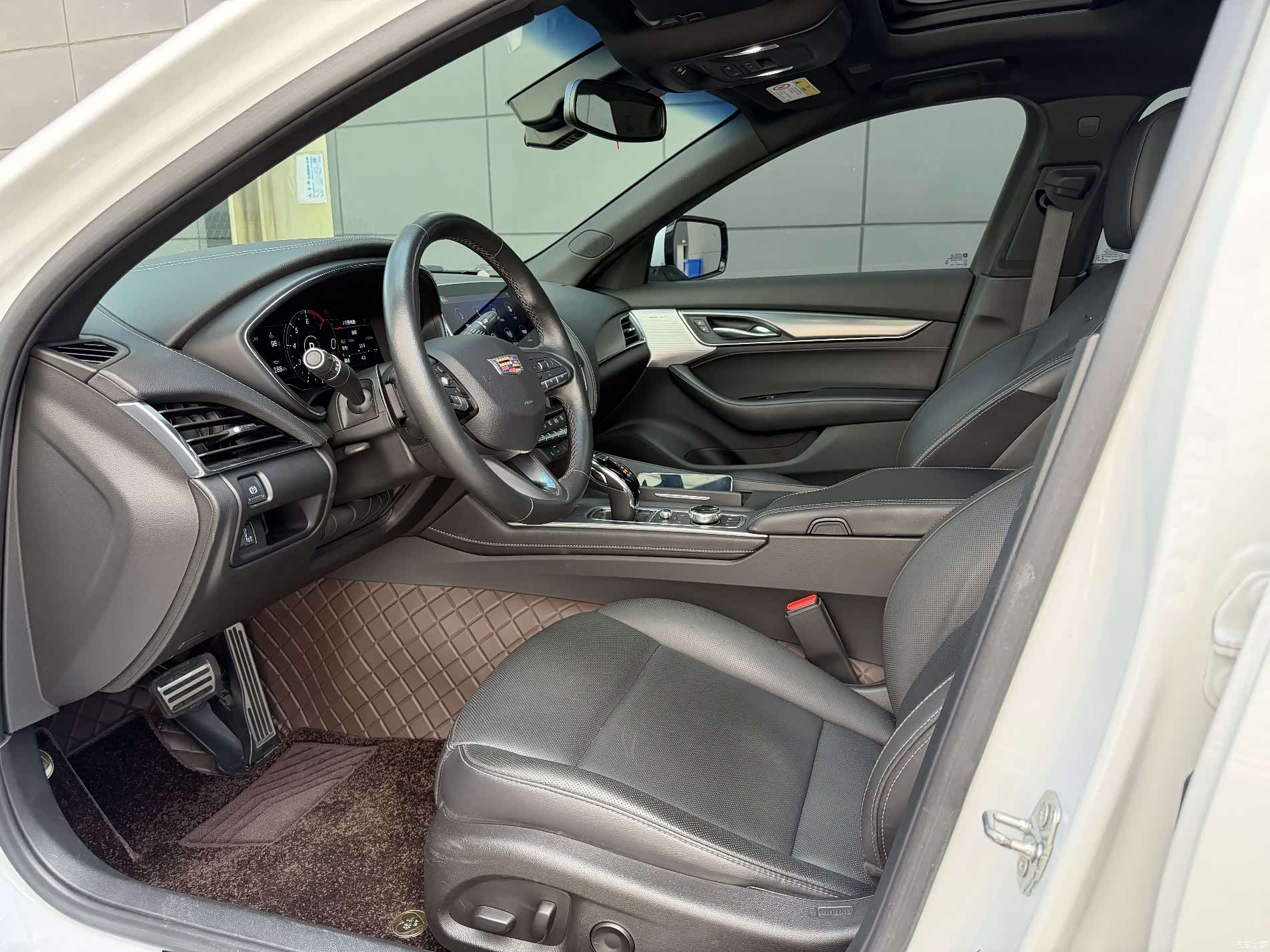 Cadillac CT5, 2022 8