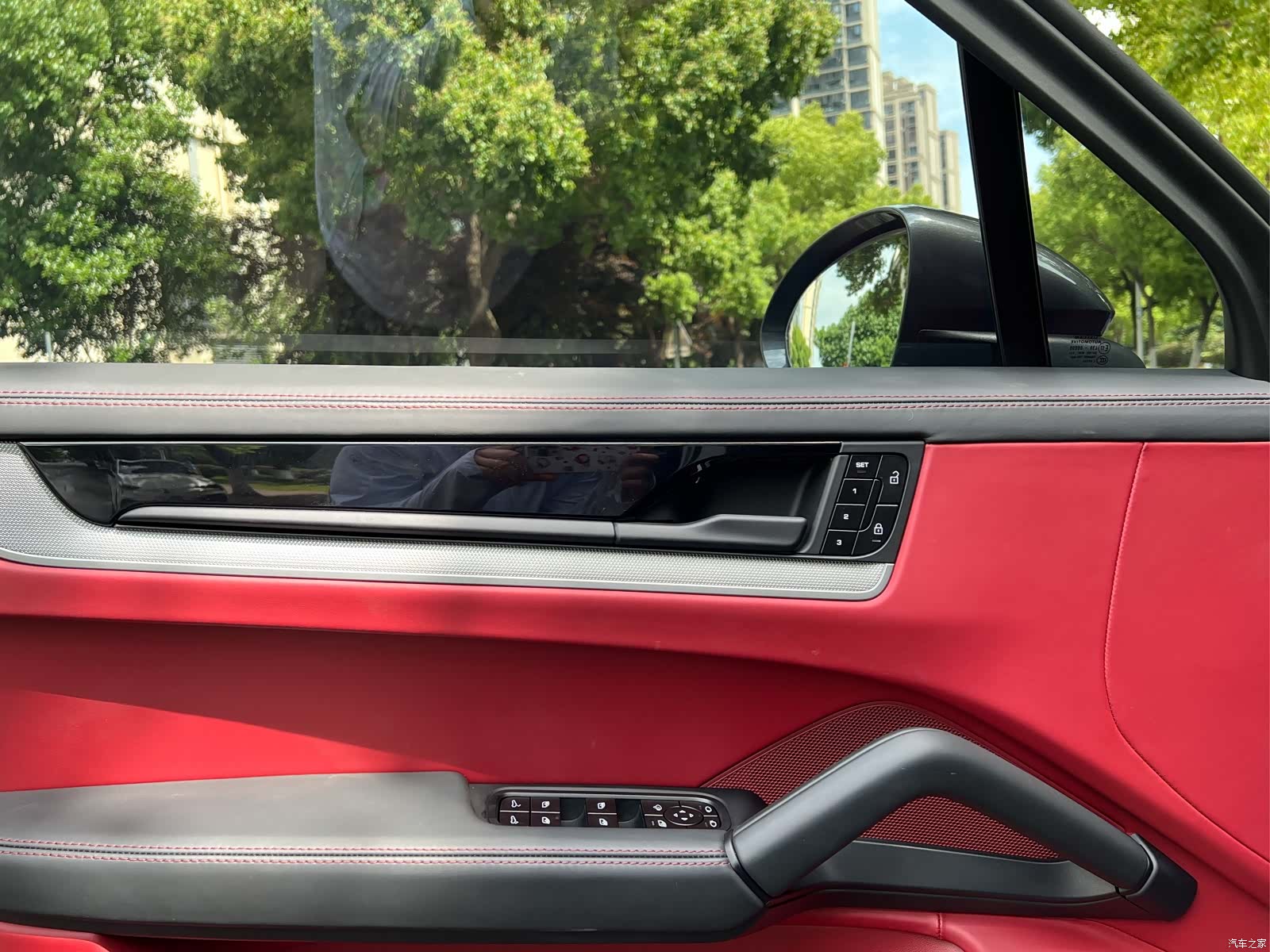 Porsche Cayenne, 2025 10