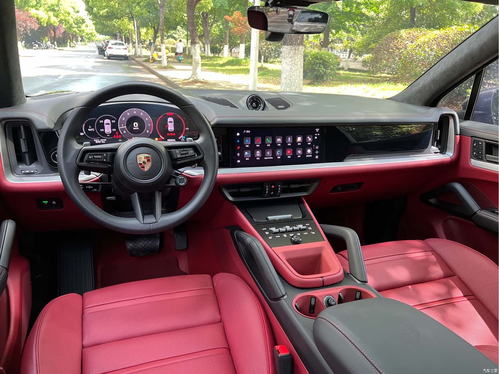 Porsche Cayenne, 2025 13