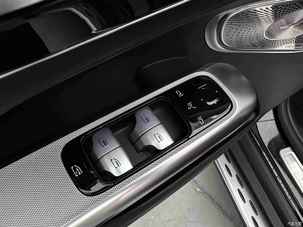 Mercedes-Benz GLC, 2025 28