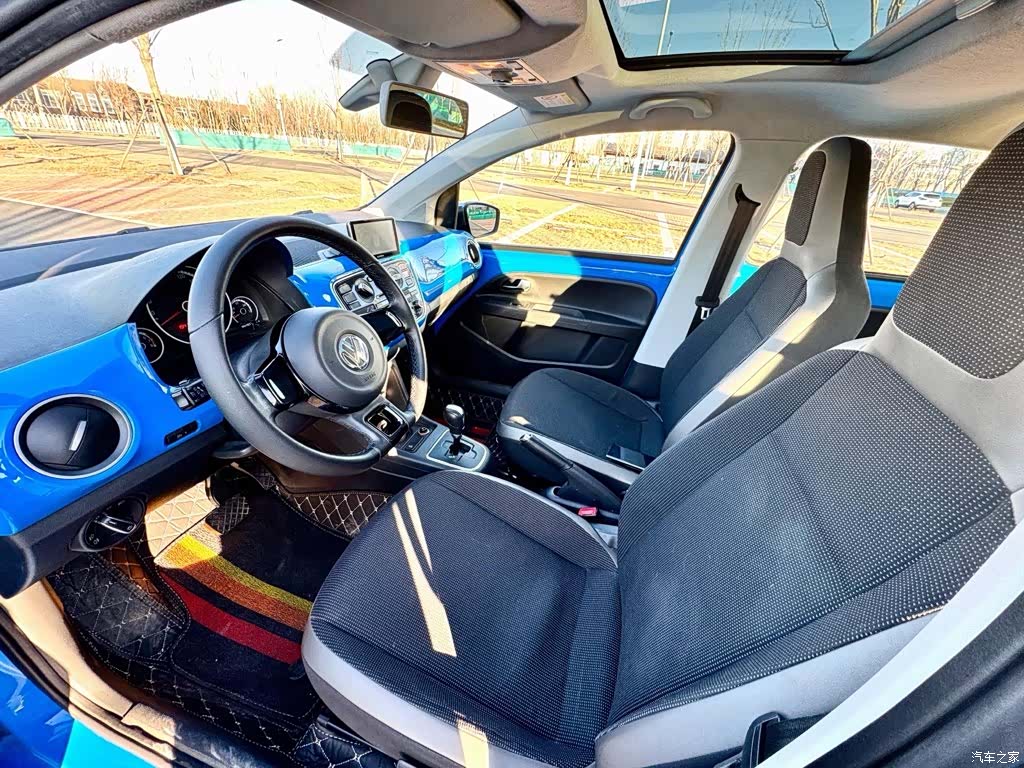 Volkswagen up, 2016 7