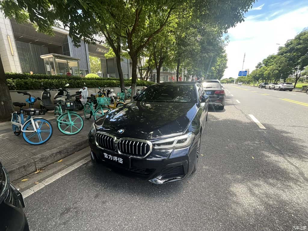 BMW 5 Series, 2023 1