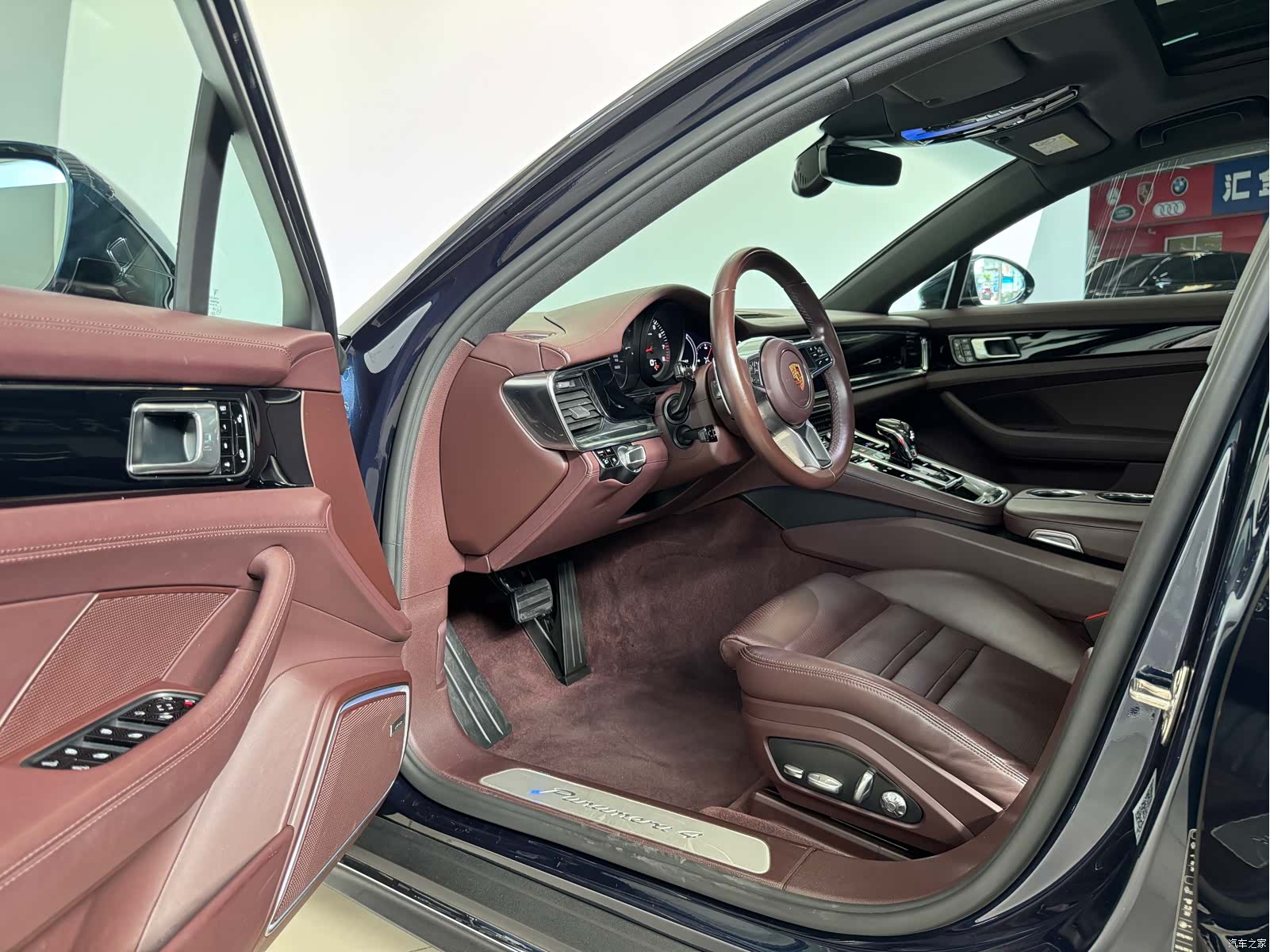 Porsche Panamera, 2018 все фото