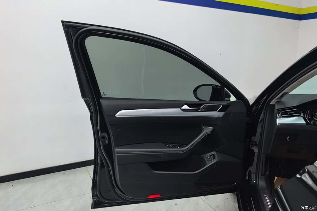 Volkswagen Magotan, 2022 7