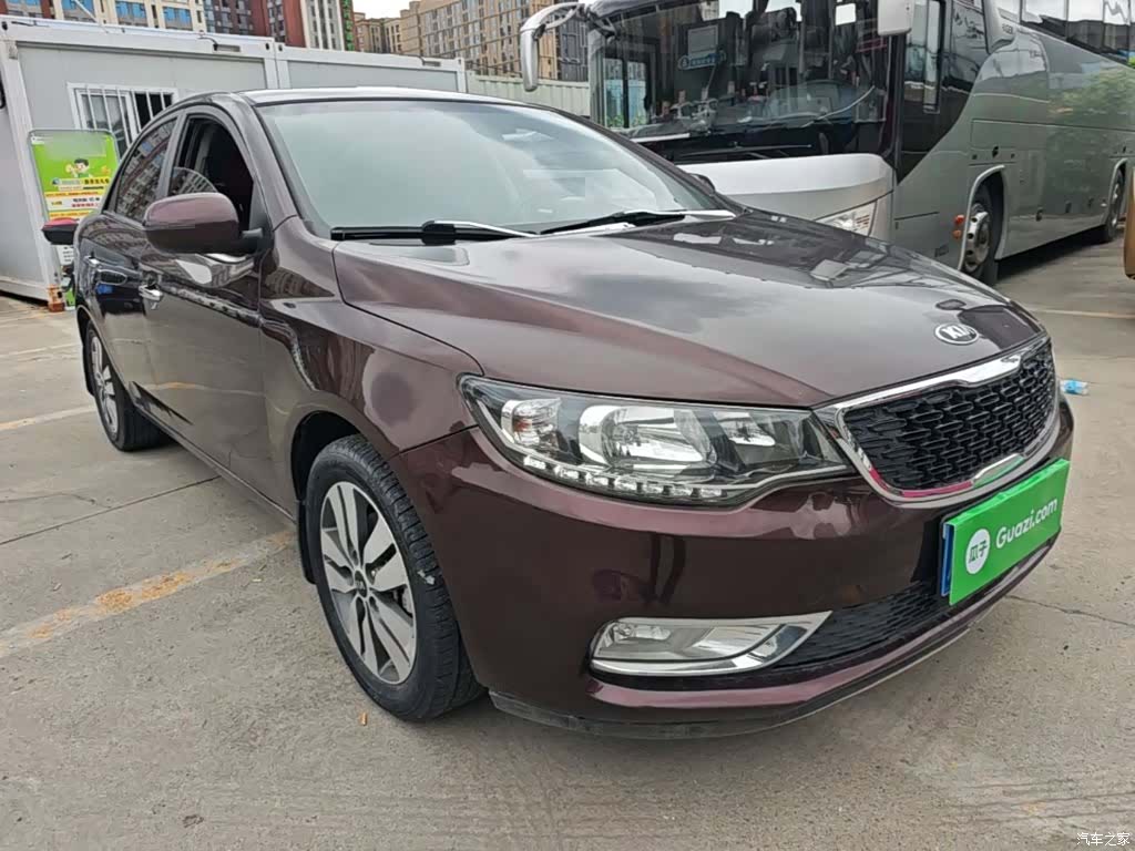 Kia GLS, 2014 4