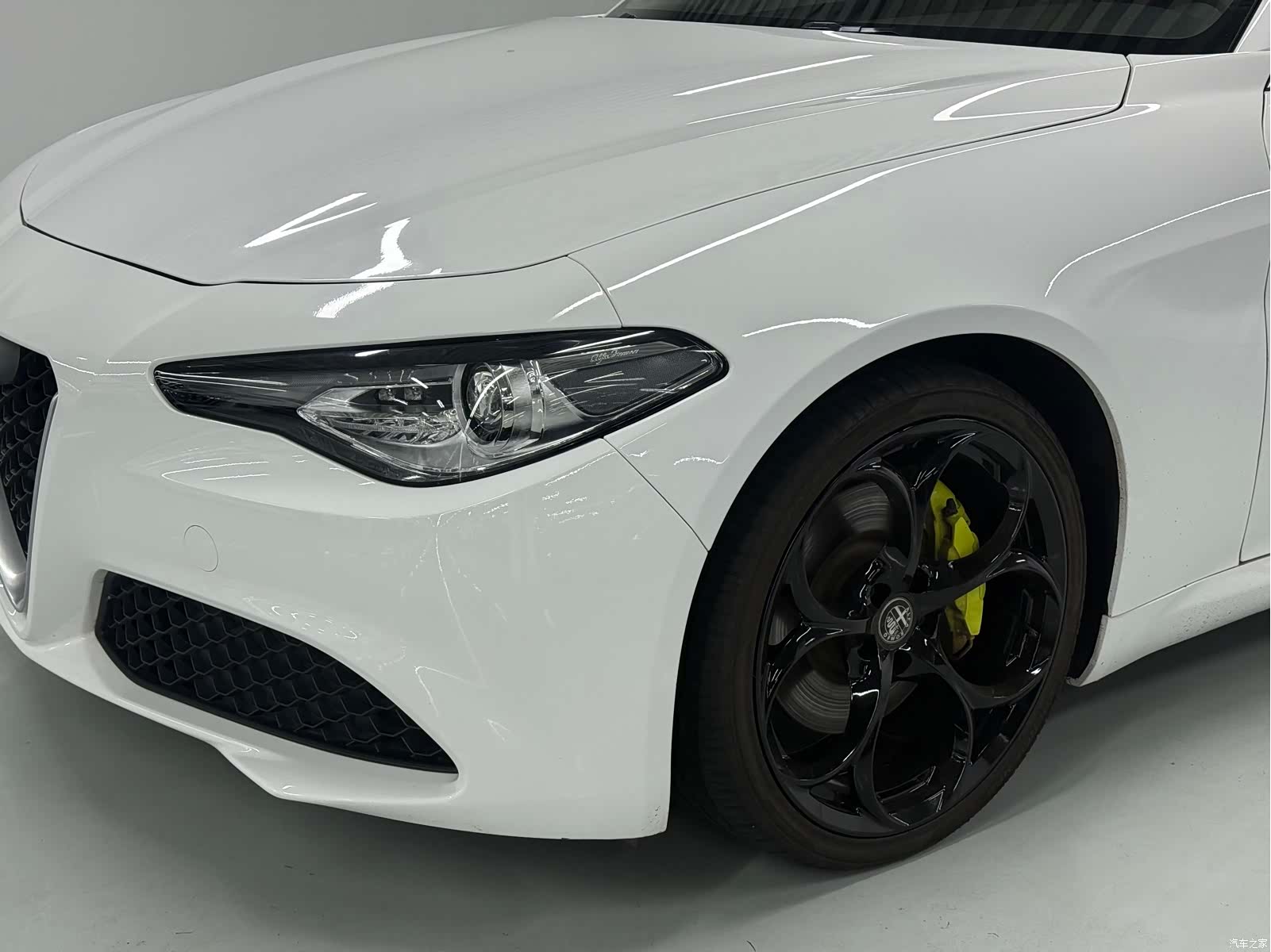 Alfa Romeo Giulia, 2017 4