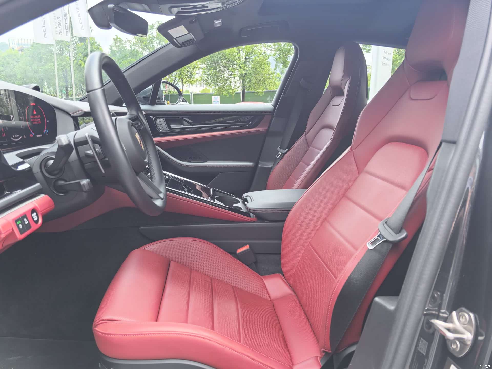 Porsche Panamera, 2025 11