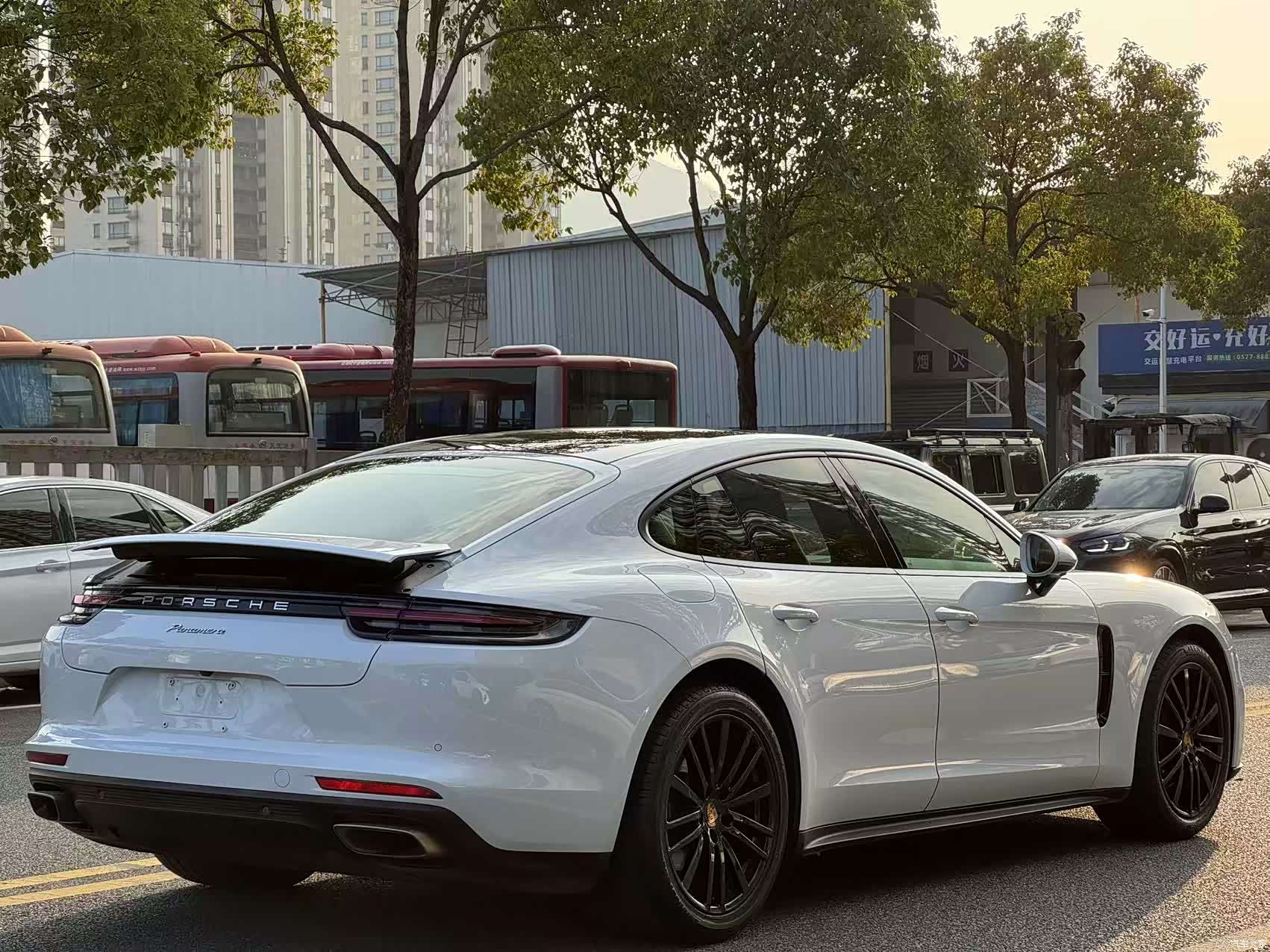 Porsche Panamera, 2019 4