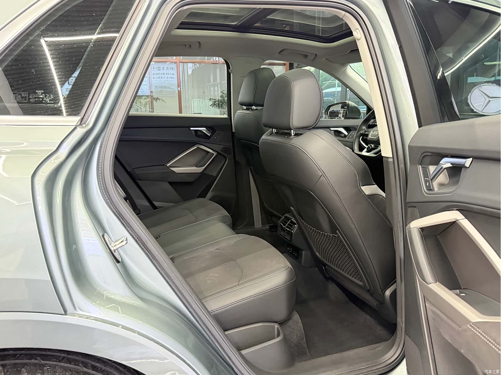 Audi Q3, 2022 11