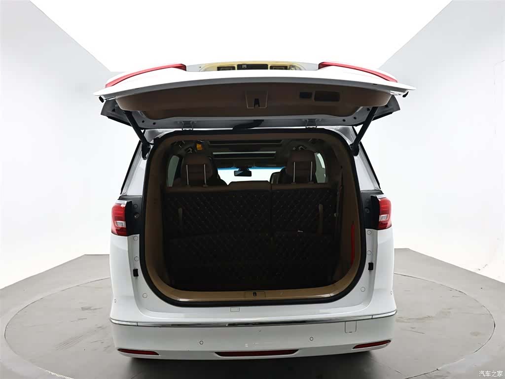 Buick GL8, 2018 8
