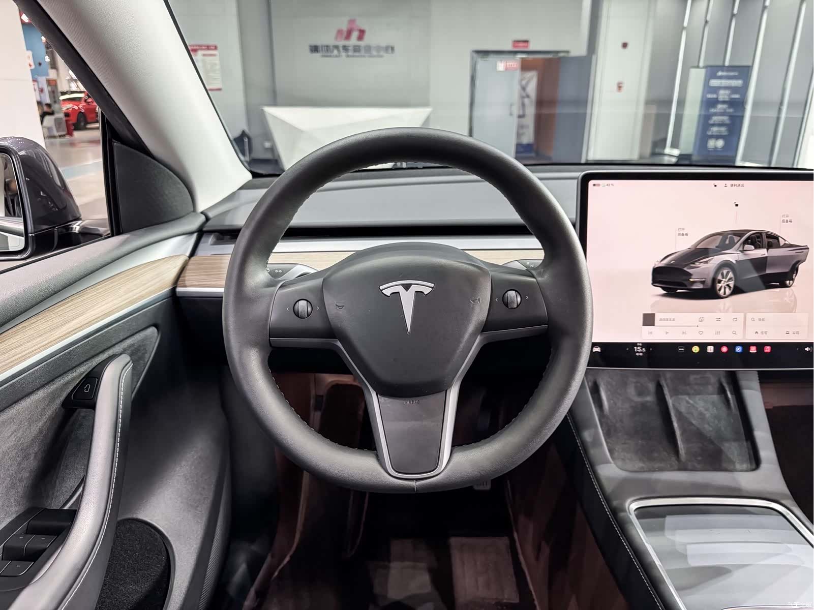 Tesla Model Y, 2023 все фото