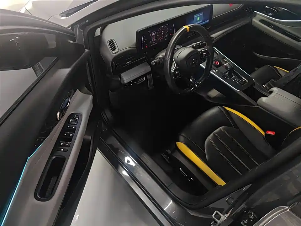 Trumpchi Shadow Leopard