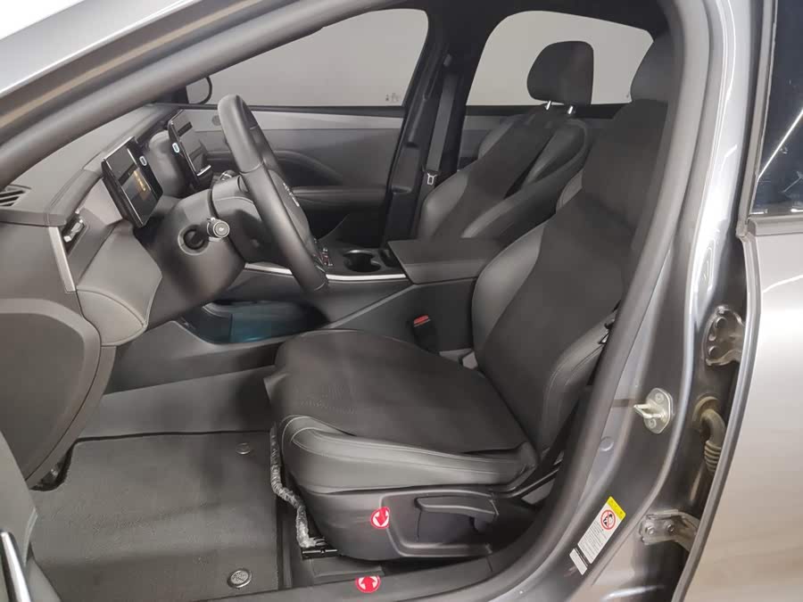 BYD Qin PLUS 2025, фото 10