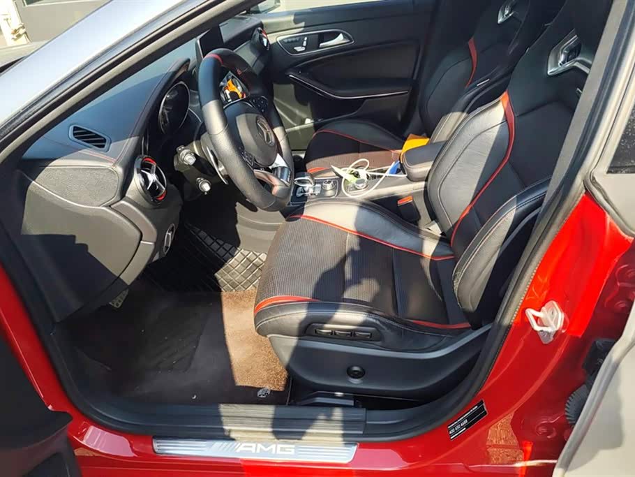 Mercedes-Benz CLA AMG