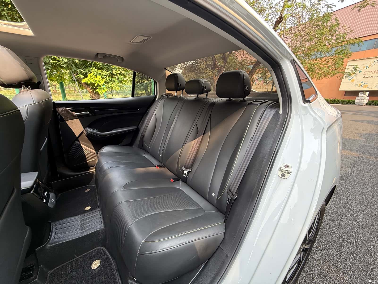 Roewe i5, 2023 8