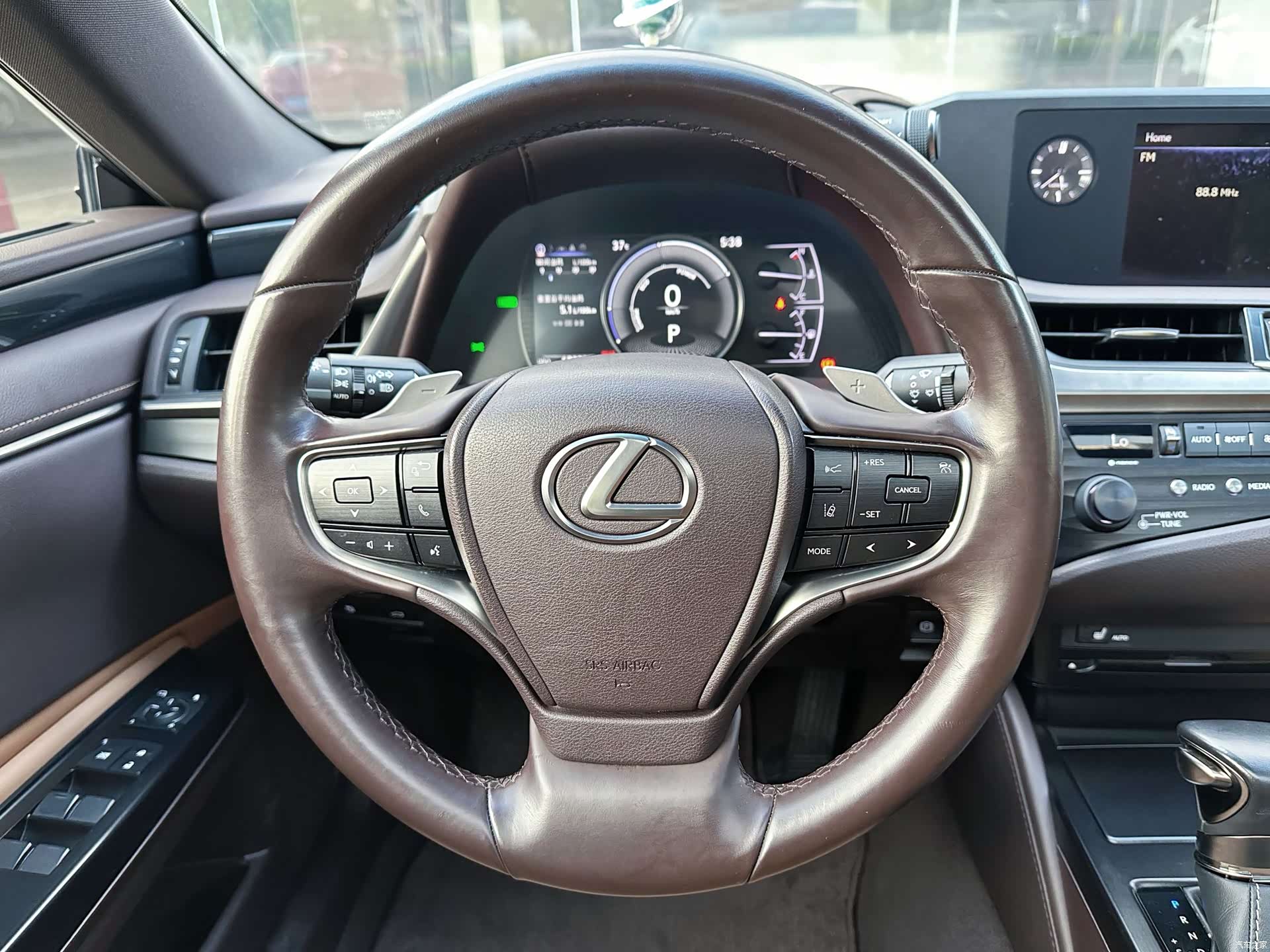 Lexus ES, 2020 13